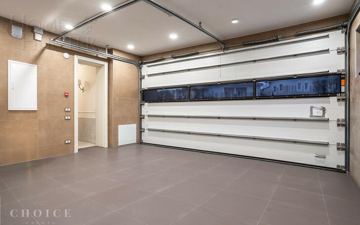 3-этажный коттедж 1 445 м² с отделкой