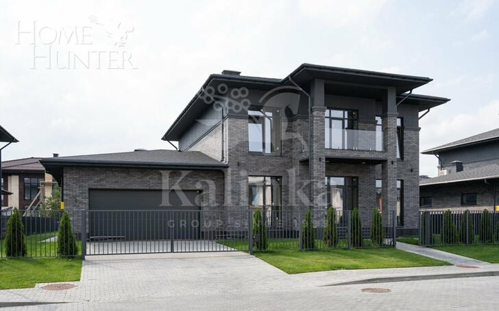 2-этажный коттедж 320 м² с отделкой