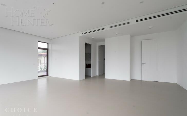 3-этажный коттедж 650 м² с отделкой