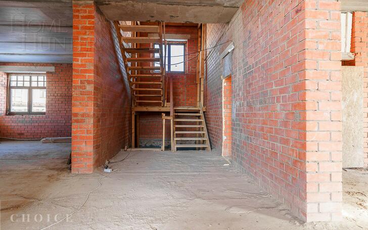 2-этажный коттедж 550 м² без отделки