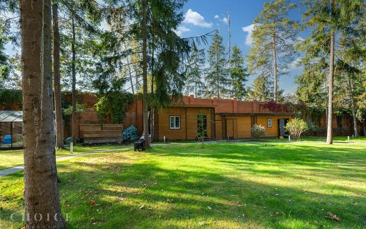 2-этажный коттедж 450 м² с отделкой