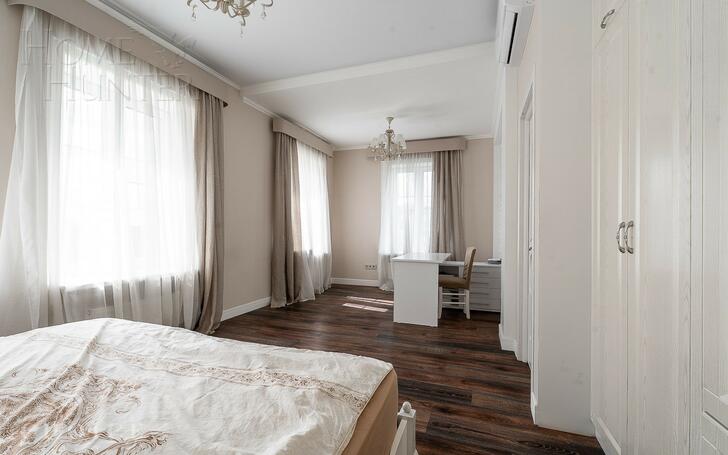 3-этажный таунхаус 230 м² с отделкой