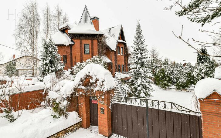 2-этажный коттедж 360 м² с отделкой