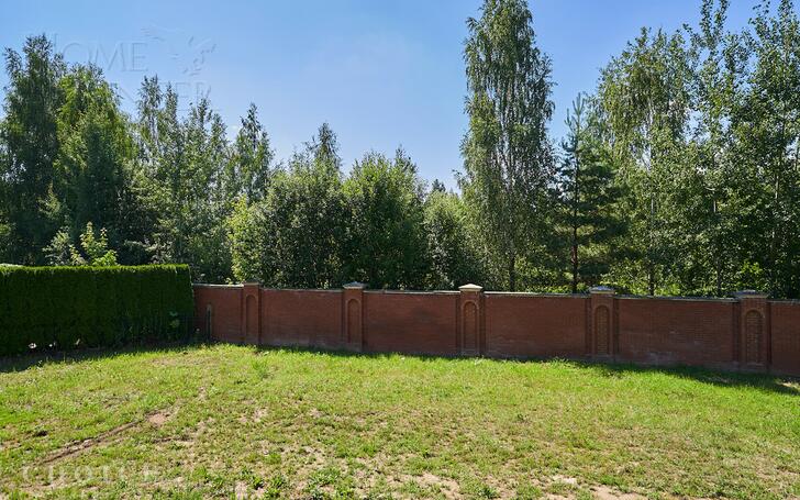 2-этажный коттедж 700 м² без отделки