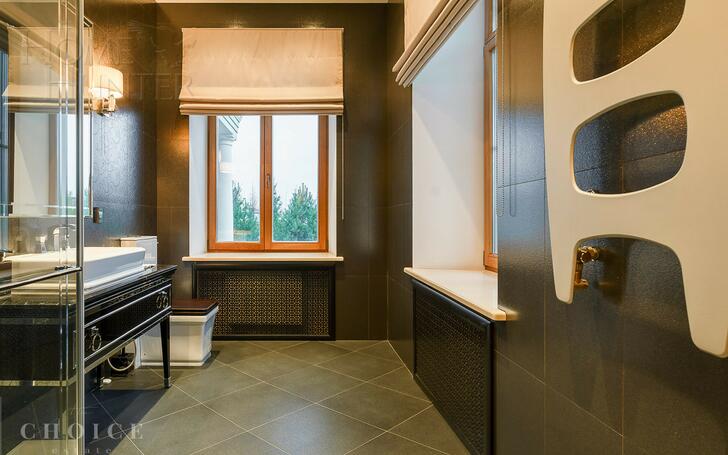 2-этажный коттедж 1 250 м² с отделкой