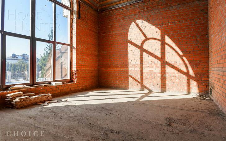 2-этажный коттедж 550 м² без отделки