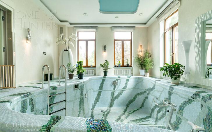 2-этажный коттедж 930 м² с отделкой