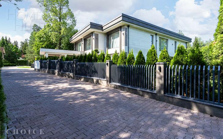 2-этажный коттедж 1 120 м² с отделкой
