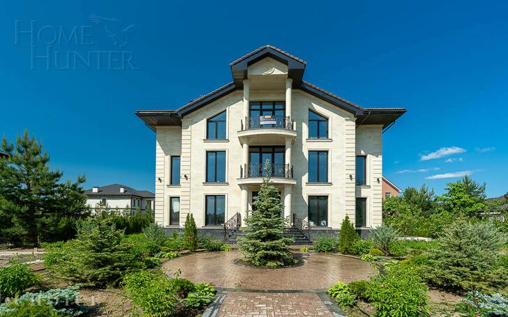 2-этажный коттедж 650 м² без отделки