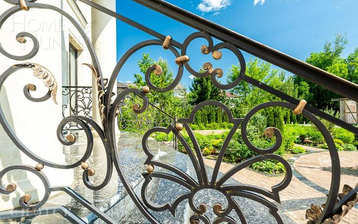 2-этажный коттедж 650 м² без отделки
