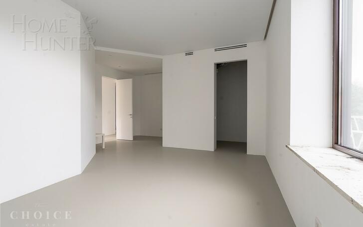 3-этажный коттедж 650 м² с отделкой