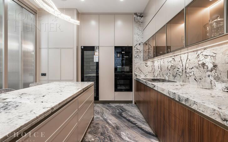 2-этажный коттедж 1 350 м² с отделкой