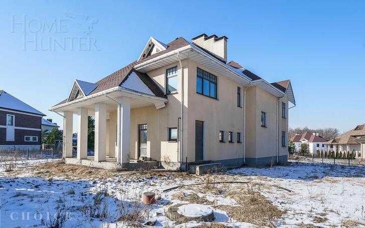 2-этажный коттедж 550 м² без отделки