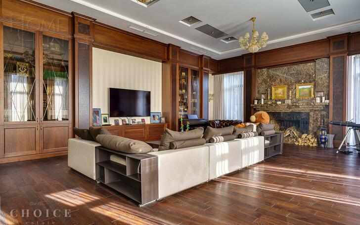 2-этажный коттедж 550 м² с отделкой