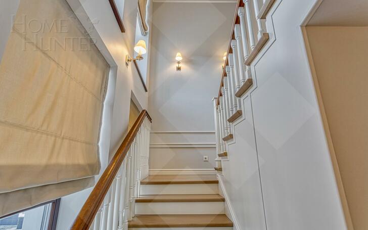 2-этажный коттедж 650 м² с отделкой