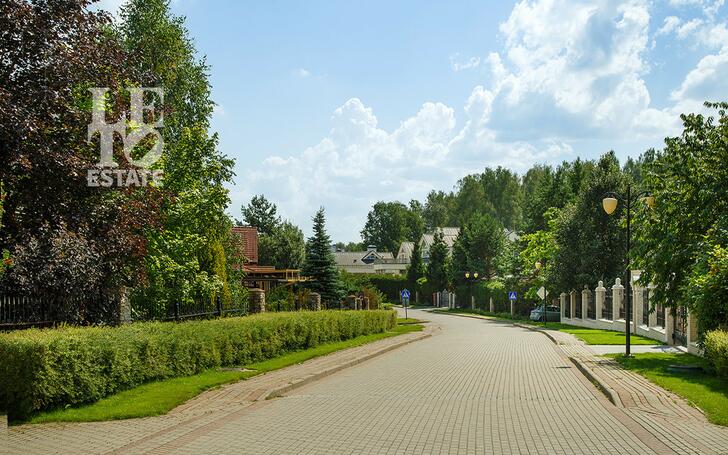 2-этажный коттедж 1 569 м² без отделки