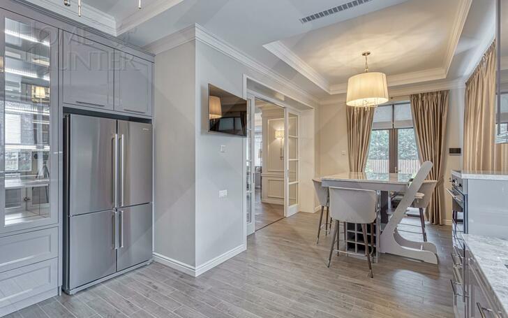 2-этажный коттедж 650 м² с отделкой