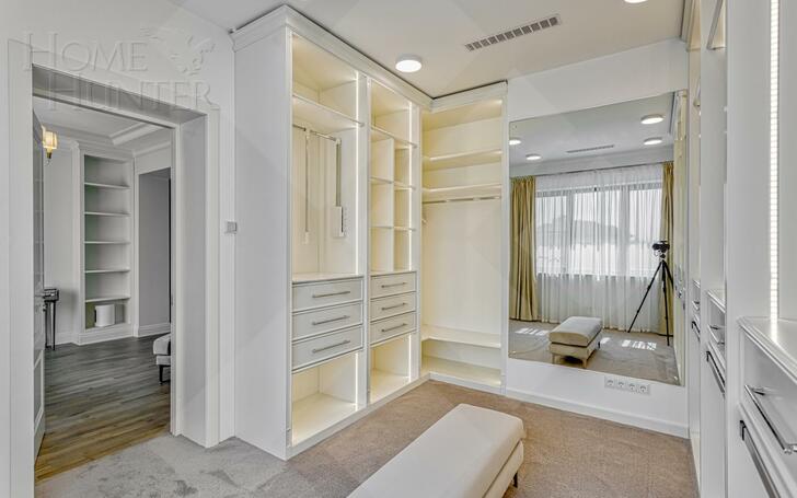 2-этажный коттедж 650 м² с отделкой