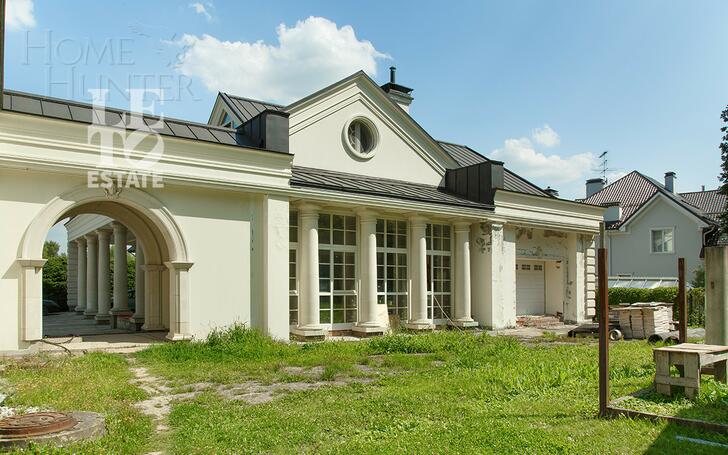 2-этажный коттедж 1 569 м² без отделки