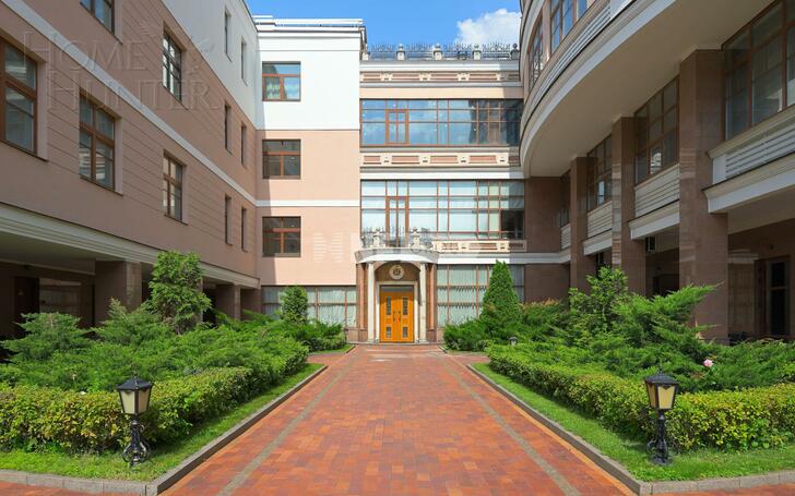 5-КОМН. КВАРТИРА С ОТДЕЛКОЙ 210 М² НА 3 ЭТАЖЕ