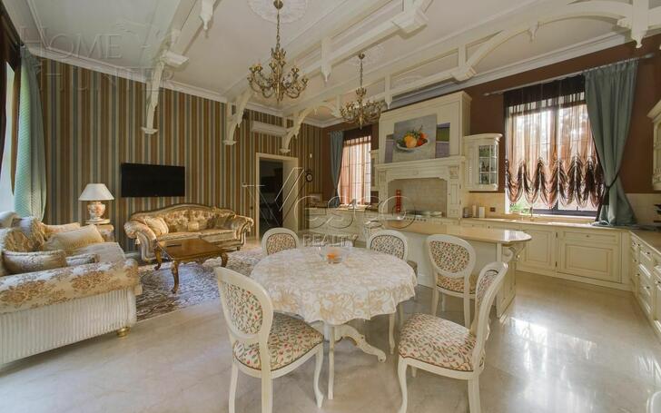 3-этажный коттедж 2 000 м² с отделкой
