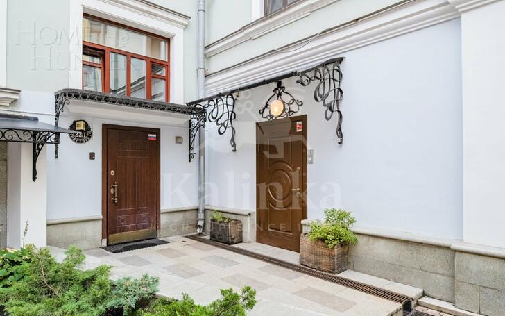 3-УРОВНЕВЫЙ ТАУНХАУС С ОТДЕЛКОЙ 154.2 М² НА 1 ЭТАЖЕ