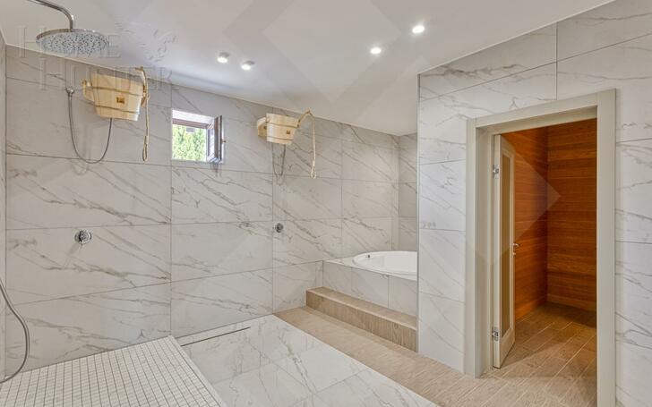 2-этажный коттедж 650 м² с отделкой