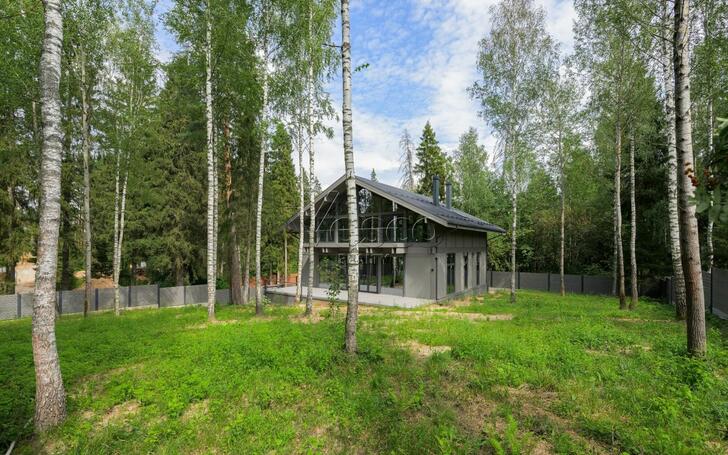 2-этажный коттедж 581.7 м² без отделки