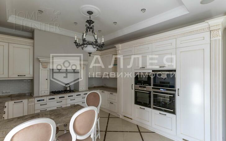 2-этажный коттедж 400 м² с отделкой