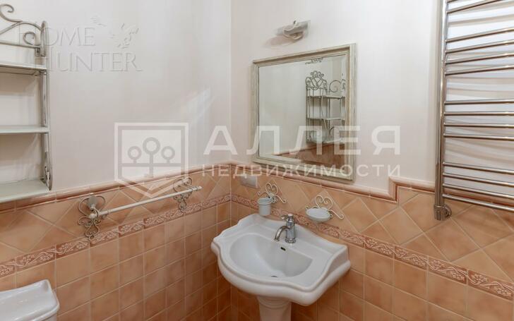 2-этажный коттедж 400 м² с отделкой