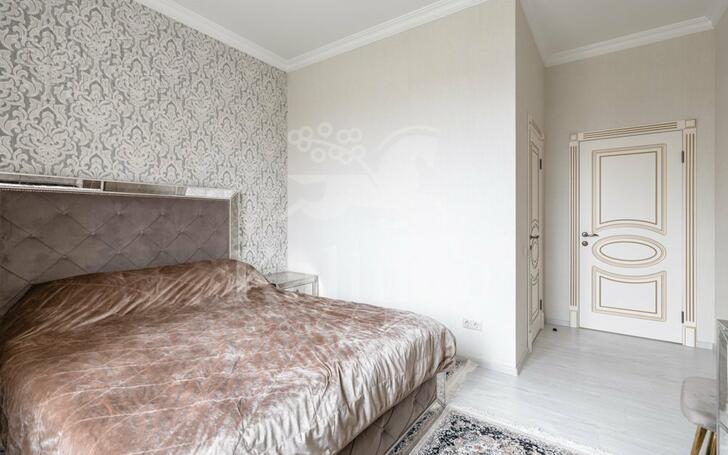 2-этажный коттедж 250 м² с отделкой