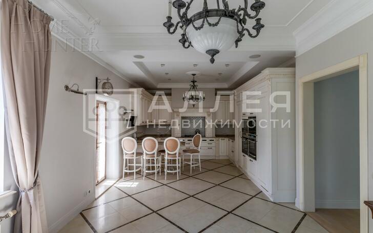 2-этажный коттедж 400 м² с отделкой