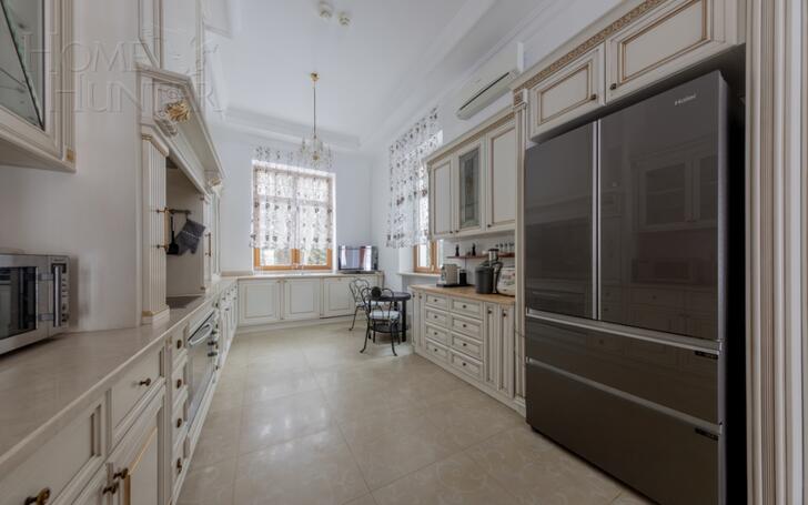 2-этажный коттедж 500 м² с отделкой