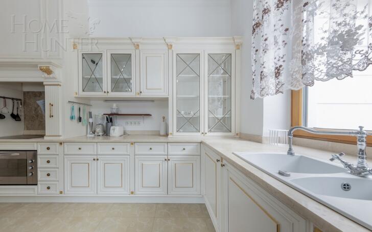 2-этажный коттедж 500 м² с отделкой