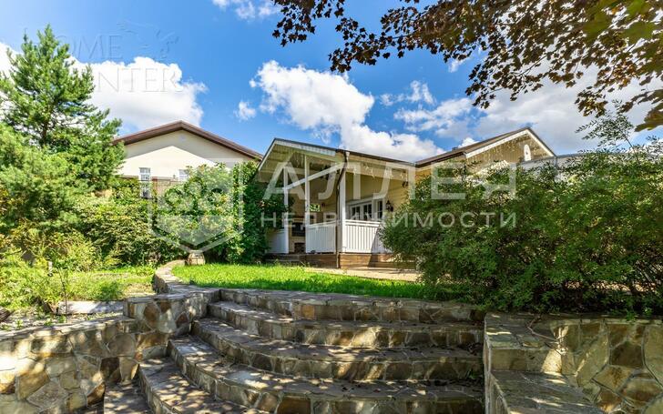 2-этажный коттедж 400 м² с отделкой