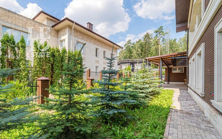 2-этажный коттедж 600 м² без отделки