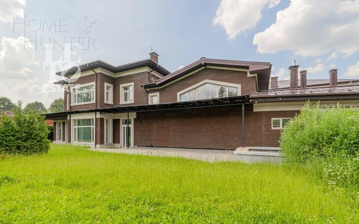 2-этажный коттедж 600 м² без отделки
