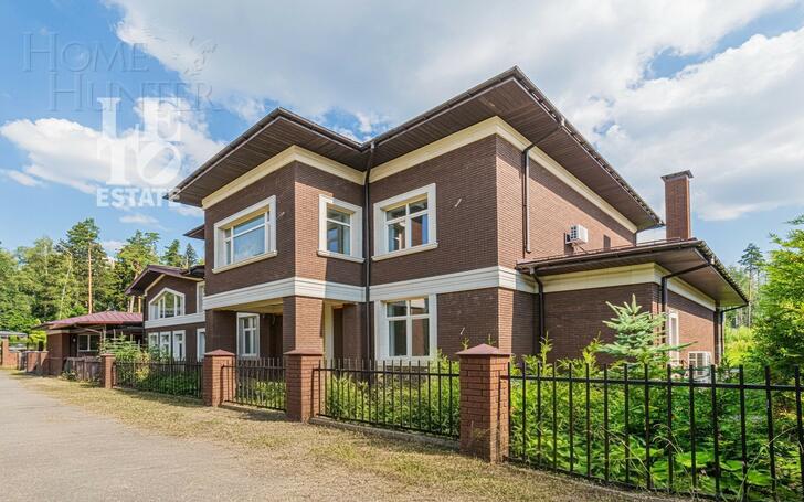 2-этажный коттедж 600 м² без отделки