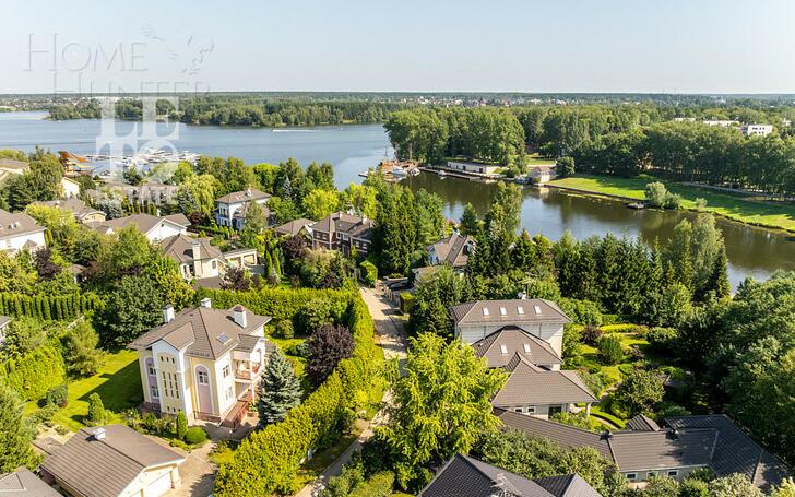 2-этажный коттедж 600 м² с отделкой
