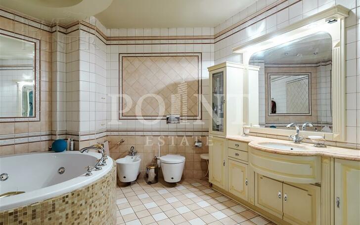 6-КОМН. КВАРТИРА С ОТДЕЛКОЙ 252.3 М² НА 8 ЭТАЖЕ