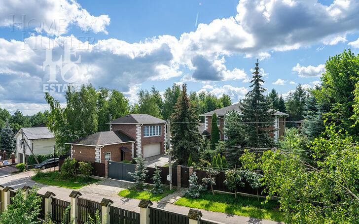 3-этажный коттедж 770 м² без отделки