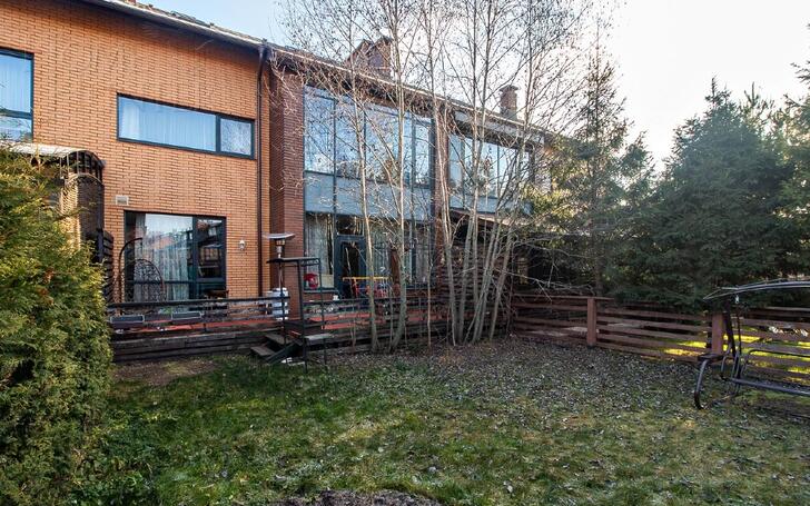 2-этажный таунхаус 354 м² с отделкой