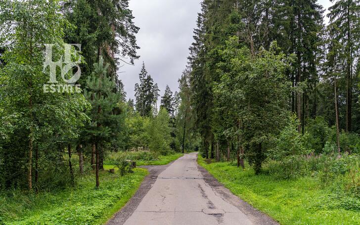 3-этажный коттедж 770 м² без отделки