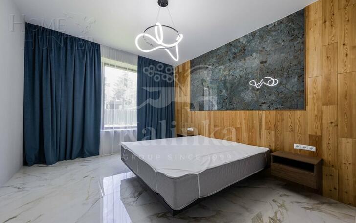 2-этажный коттедж 250 м² с отделкой