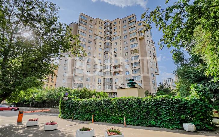 6-КОМН. КВАРТИРА С ОТДЕЛКОЙ 252.3 М² НА 8 ЭТАЖЕ