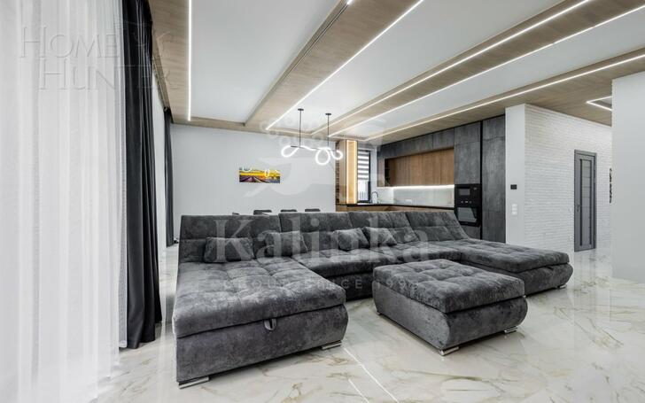 2-этажный коттедж 250 м² с отделкой