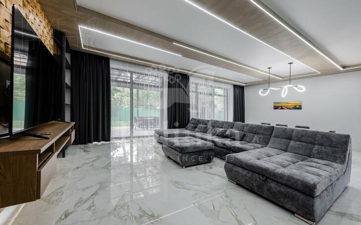 2-этажный коттедж 250 м² с отделкой