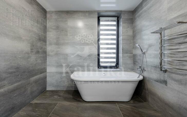 2-этажный коттедж 250 м² с отделкой
