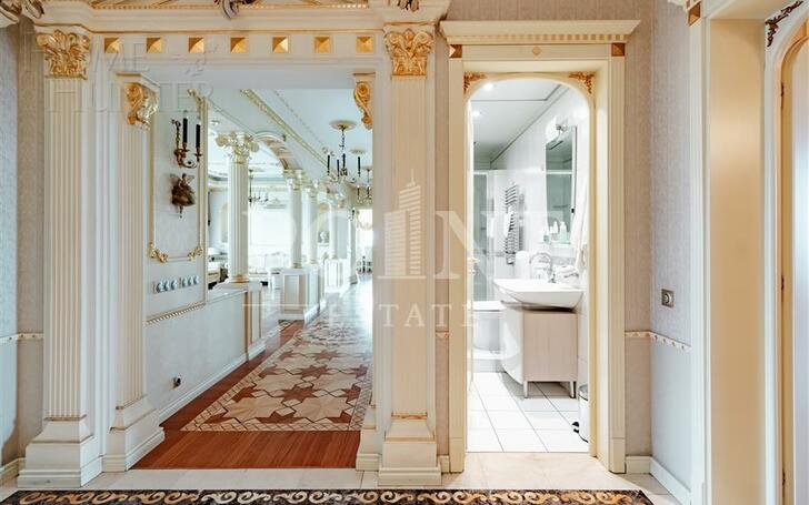 6-КОМН. КВАРТИРА С ОТДЕЛКОЙ 252.3 М² НА 8 ЭТАЖЕ