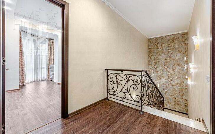 2-этажный таунхаус 250 м² с отделкой